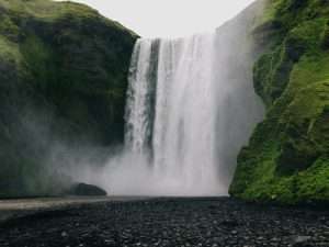 Islandia: tierra de géiseres, volcanes y glaciares
